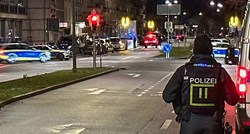 Njemačka policija nakon potjere u kombiju pronašla 30-ak migranata