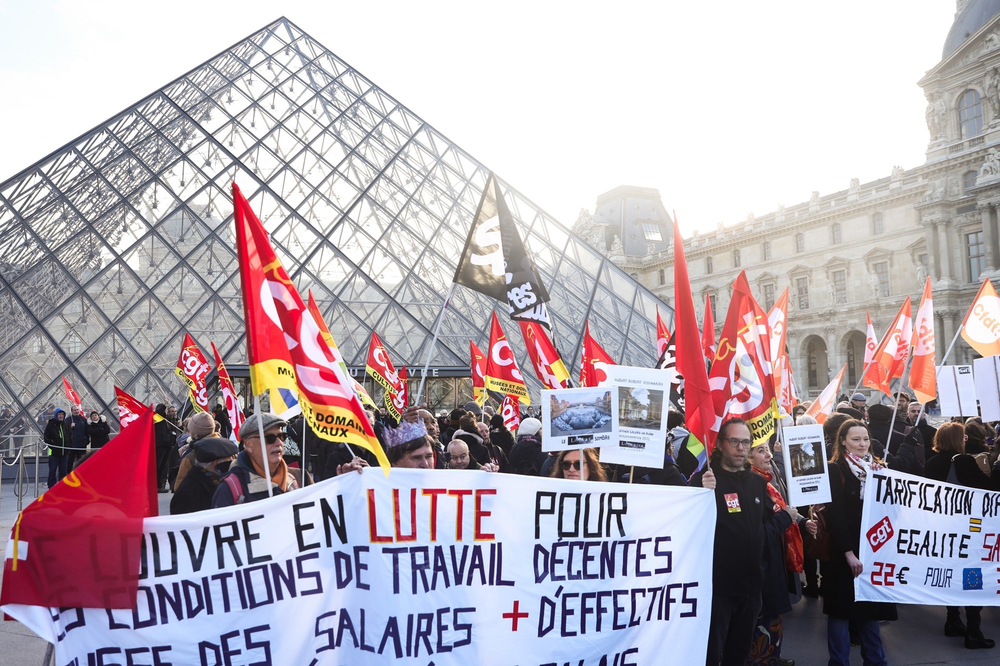 Privremeno obustavljen štrajk u Louvreu