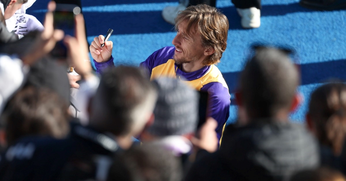 Više od pola navijača Real Madrida želi da Modrić potpiše novi ugovor