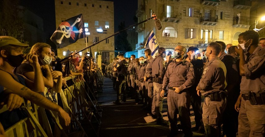 Tisuće Izraelaca unatoč karanteni prosvjedovale protiv premijera Netanyahua