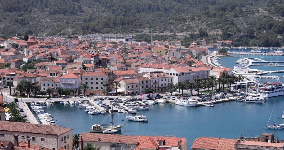 Ženi na Korčuli predstavio se kao policijski šef i tražio novac. Dala mu 100.000 kuna