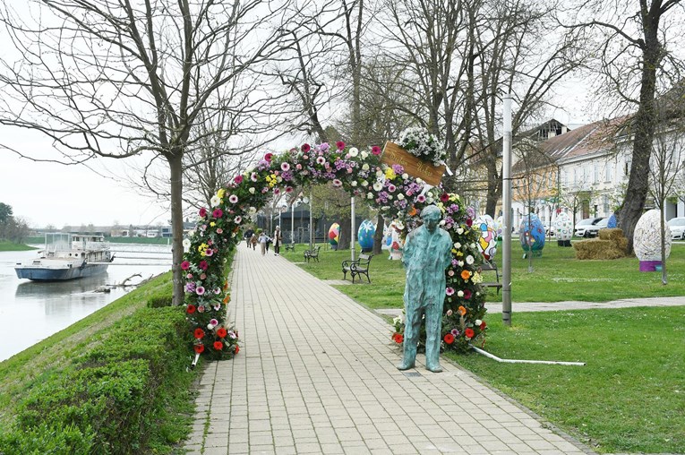 FOTO Pogledajte kako je Sisak ukrašen za Uskrs 😍
