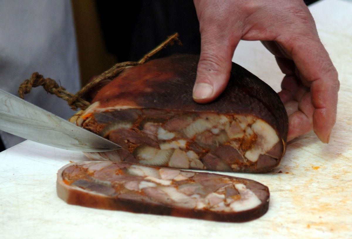 S tržišta se povlači tlačenica