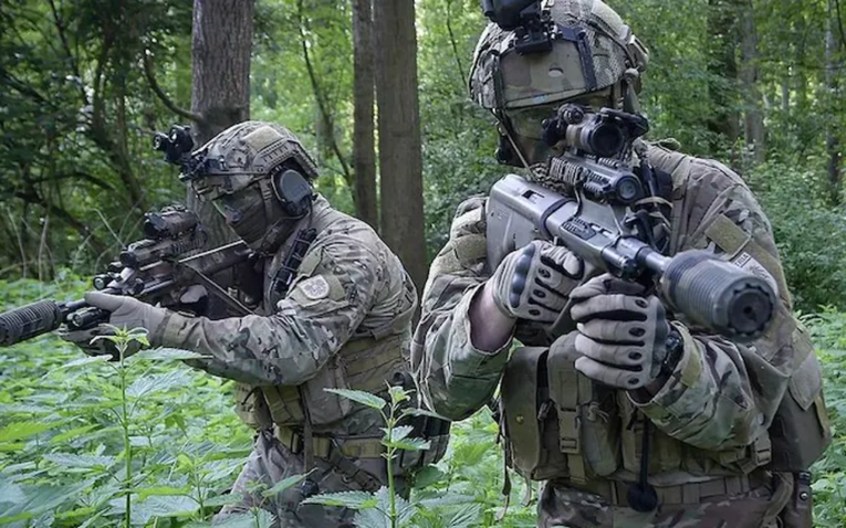 Telegraph: Veterani elitnog SAS-a u Srbiji obučavaju Ruse za rat
