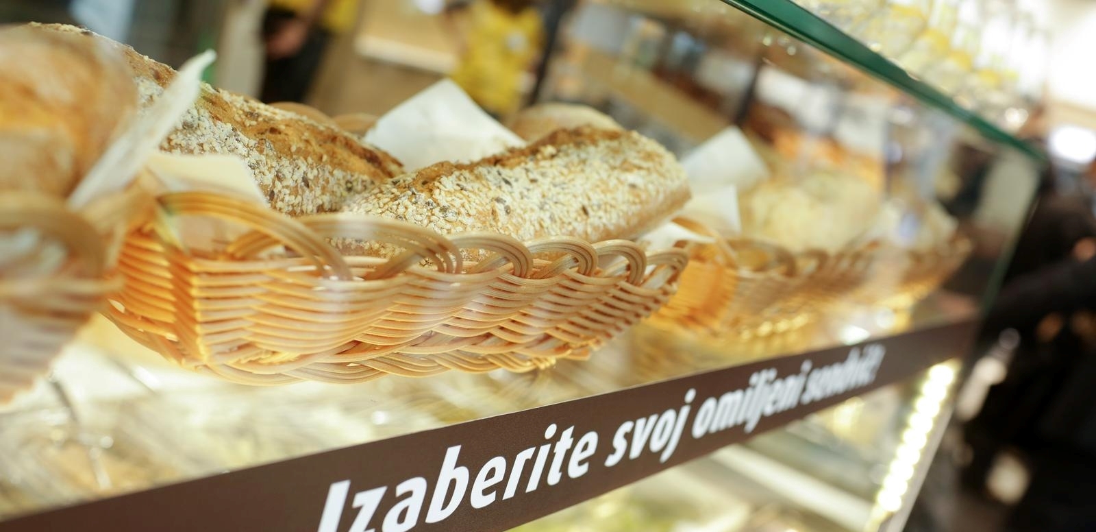 ANKETA Planirate li kupovati kruh na benzinskim postajama?