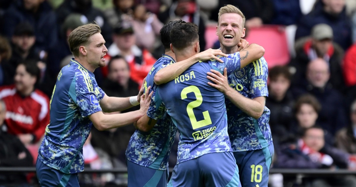 VIDEO Ajax pobijedio PSV u derbiju i povećao prednost na +9