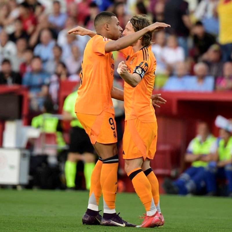 Mbappe objavio da će nositi broj 10 u Realu. Javio se Modrić