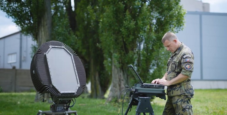 Dronovi nad danskim aerodromima. Zašto ih ne ruše?