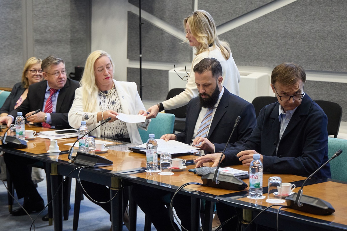 SDP: Mirovinski fondovi izgubili su više od 600 milijuna eura