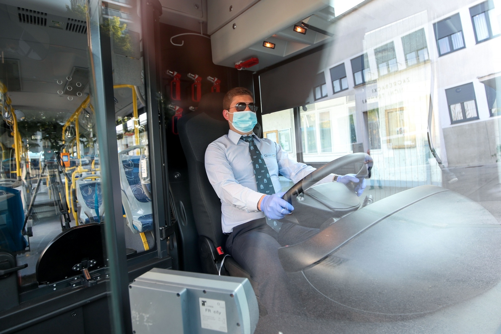 Zagrebom voze autobusi umjesto tramvaja, kontrolori će paziti na red i karte