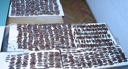 Optužen muškarac koji je u dućanu u Splitu prodavao prstace