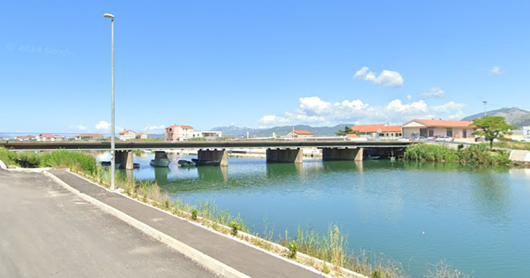 Autom sletjeli u rijeku u dolini Neretve. Trojica poginulih