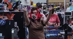 Američki grad uveo obavezne maske, par došao s maramom sa svastikom u dućan