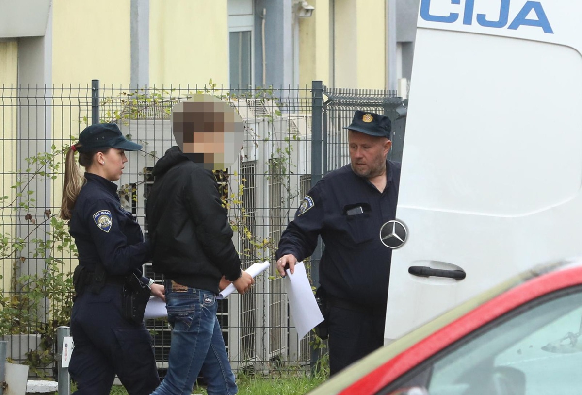 Maturanti osumnjičeni za palež Vjesnika pušteni na slobodu