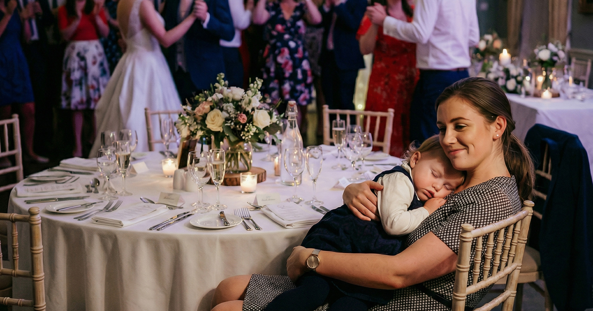 Hrvati sve više angažiraju babysitterice da im čuvaju djecu na vjenčanjima