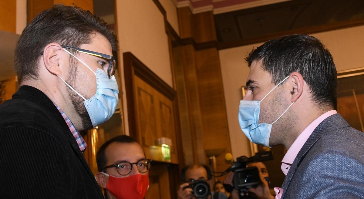 Raspada se saborski klub SDP-a? Bernardić navodno odlazi ako mu Grbin izbaci kuma