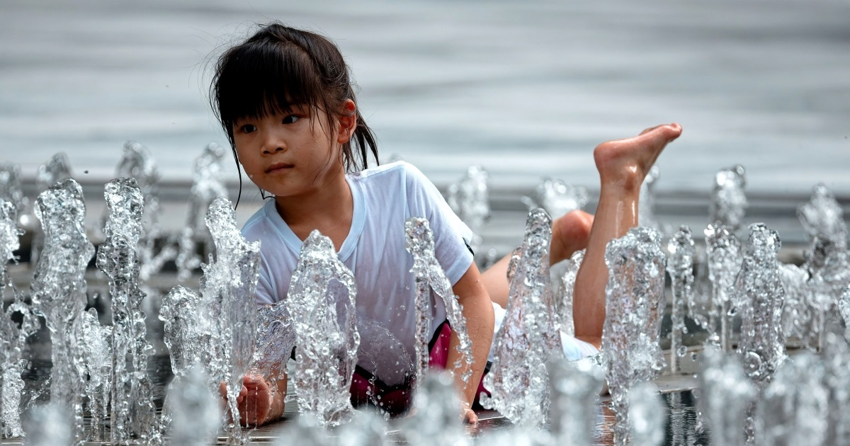 Kina nudi roditeljima 1500 eura u pokušaju poticanja nataliteta