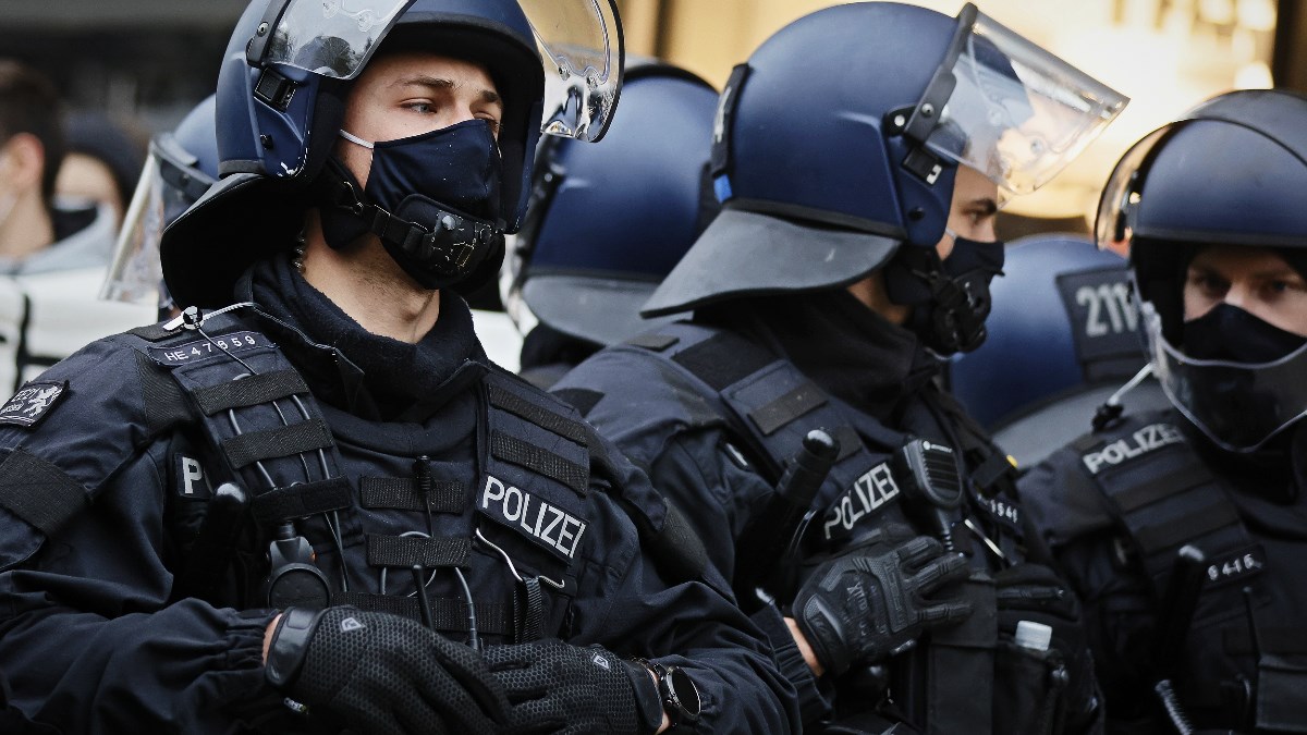 U Frankfurtu zbog desnog ekstremizma raspuštena specijalna postrojba policije