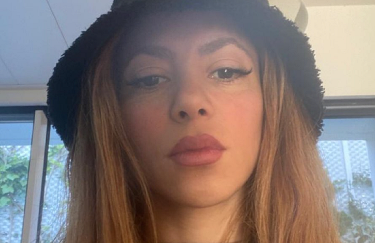 Shakira objavila neuobičajen selfie. Fanovi misle da je upućen Piqueovoj ljubavnici