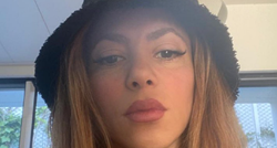 Shakira objavila neuobičajen selfie. Fanovi misle da je upućen Piqueovoj ljubavnici