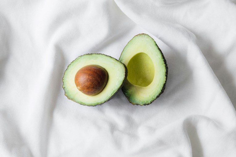 Dijetetičarka: 7 namirnica možete jesti svaki dan ako želite smanjiti salo na trbuhu