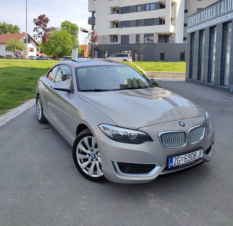 Najbolji auto oglasi: BMW 218d Coupe po 13.500€ uz registraciju do 2025.
