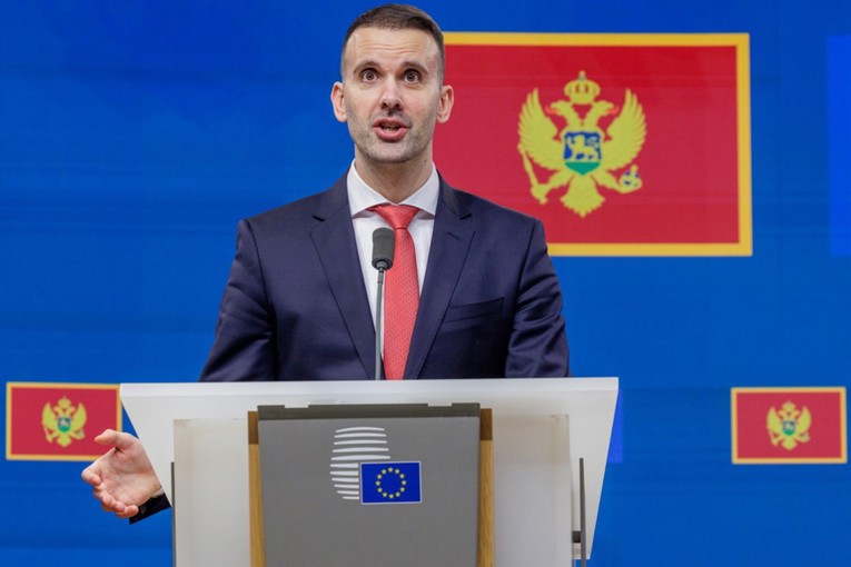 Crnogorski premijer čestitao studentima pobjedu na izborima u Srbiji