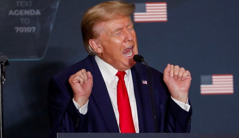 Trump mora svjedočiti u vezi napada na Kapitol, ako odbije, prijeti mu zatvor