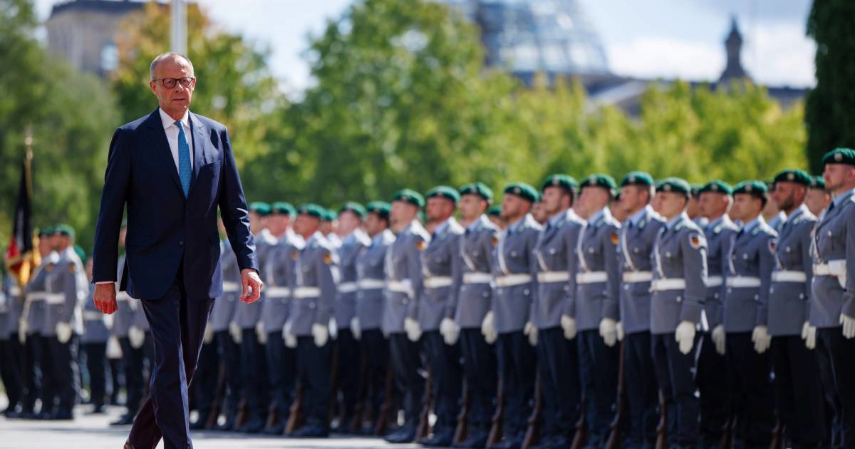 Zašto Njemačka poput Francuske i Velike Britanije ne želi slati vojnike u Ukrajinu?