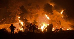 Razbuktao se veliki požar u Grčkoj, vatrogasci su iscrpljeni