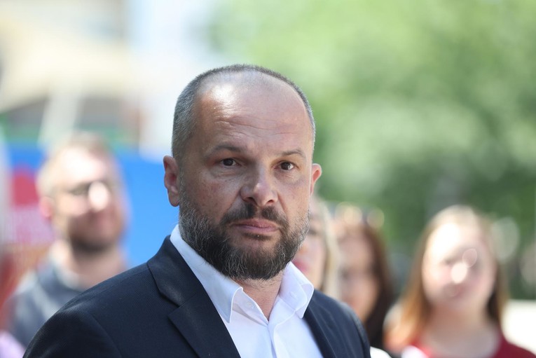 Hajdaš Dončić zove na prosvjed u Zagrebu: "Desničari, nemojte biti HDZ-ovi pijuni"