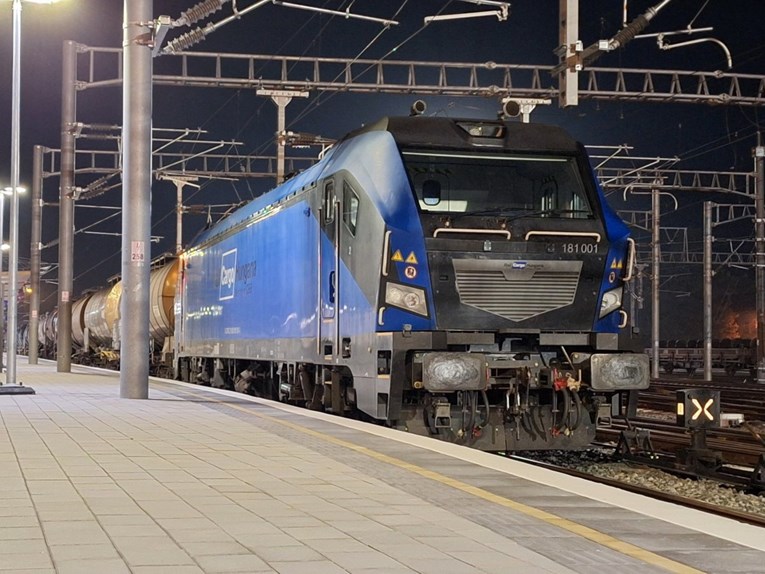 Zaposlenicima državne tvrtke u Srbiji podijeljena rješenja za rad u slučaju rata