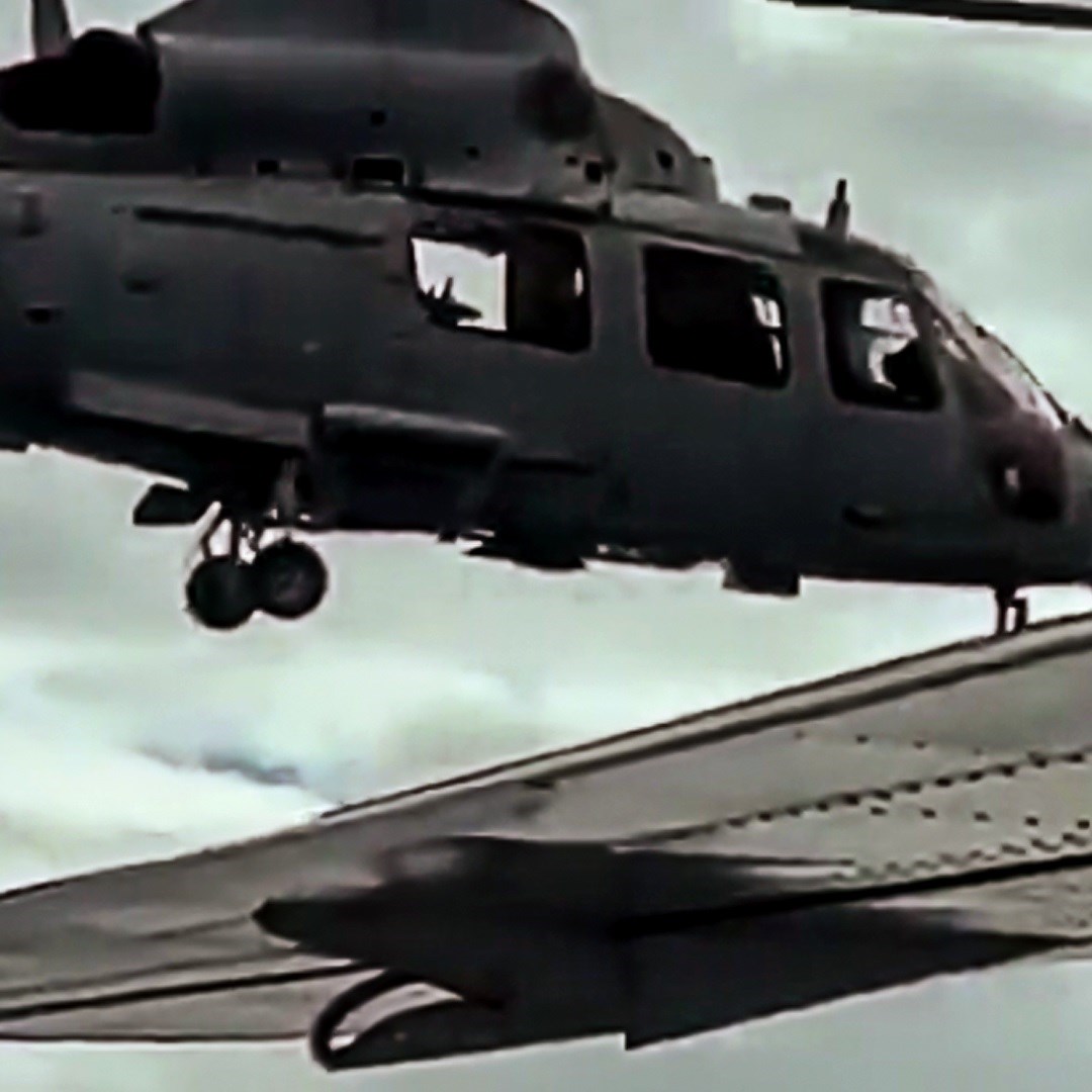 VIDEO Helikopter kineske mornarice proletio na tri metra od filipinskog aviona