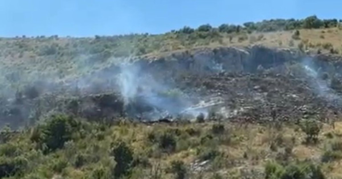 Kod Trogira jutros planula dva manja požara, lokalizirani su