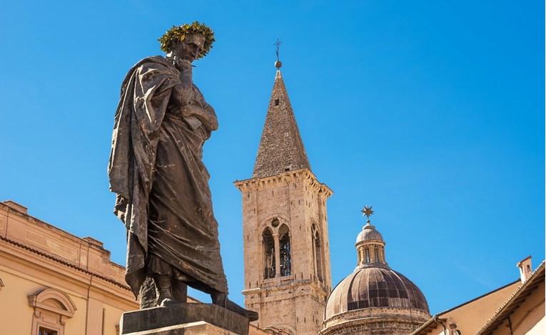 Djelima je obilježio stari Rim. Ni danas se ne zna zašto je prognan