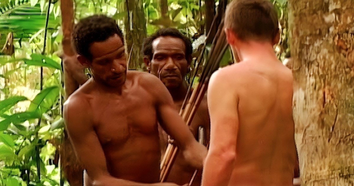 "Pokušao mi je ugurati spolovilo nazad u tijelo": Vraća se Tribe