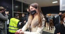 FOTO Severina došla na premijeru Juričanovog Kumeka, pogledajte što joj piše na maski