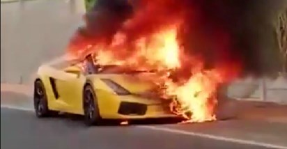 VIDEO Dva Indijca se posvađala, pa jedan u bijesu zapalio Lamborghini