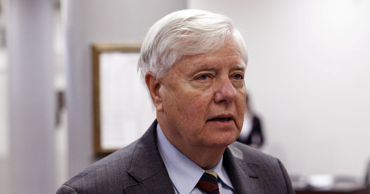 Senator: Trump će dovesti do toga da se Kina probudi i zapita "otkud sve ovo sr*nje?"