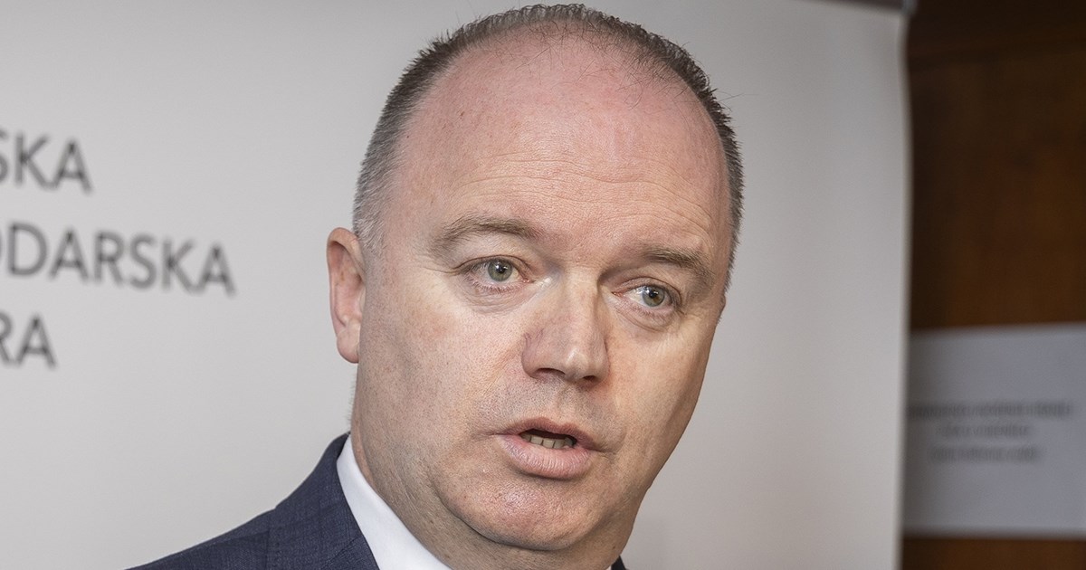 Jedino što ženama može pasti na pamet kad čuju ministra demografije je da bježe van