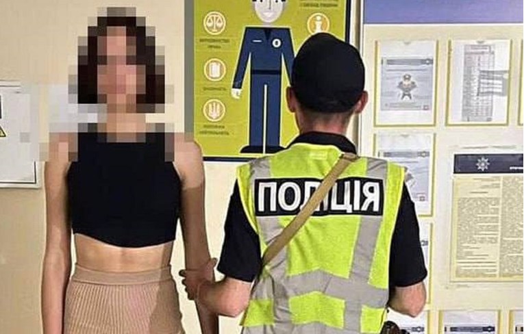 FOTO U Kijevu uhićene žene koje su plesale na grobovima vojnika