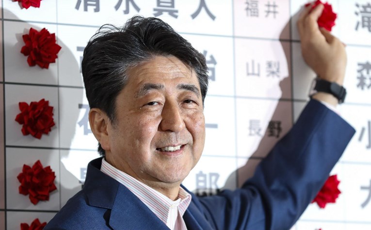 Izbori za japanski Senat velika su, ali ne i cjelovita pobjeda premijera Abea