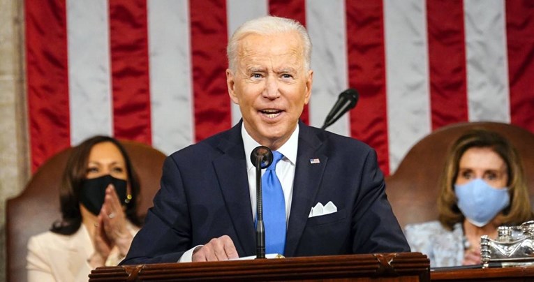 Biden se prvi put obratio Kongresu: "Amerika je na velikoj povijesnoj prekretnici"