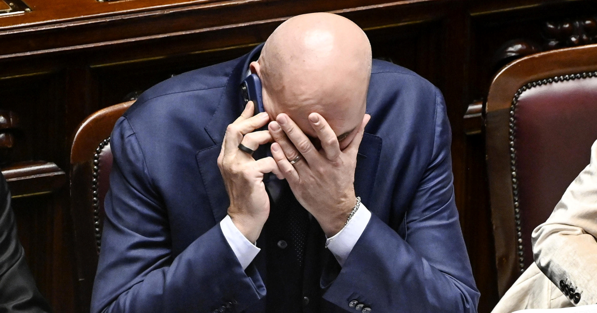 Talijanski ministar obrane: Svijet je zahvatilo ludilo