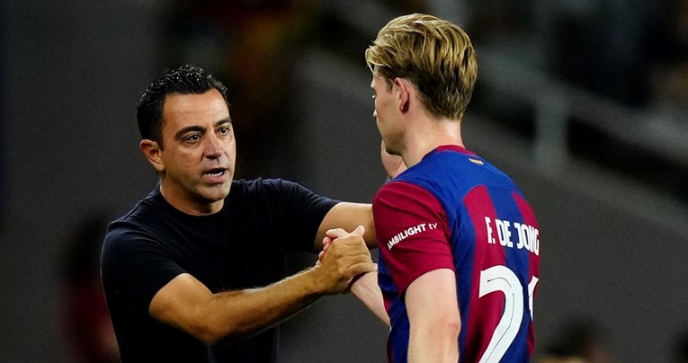 Barcelona ostala bez jednog od najbitnijih igrača. Xavi: Težak udarac