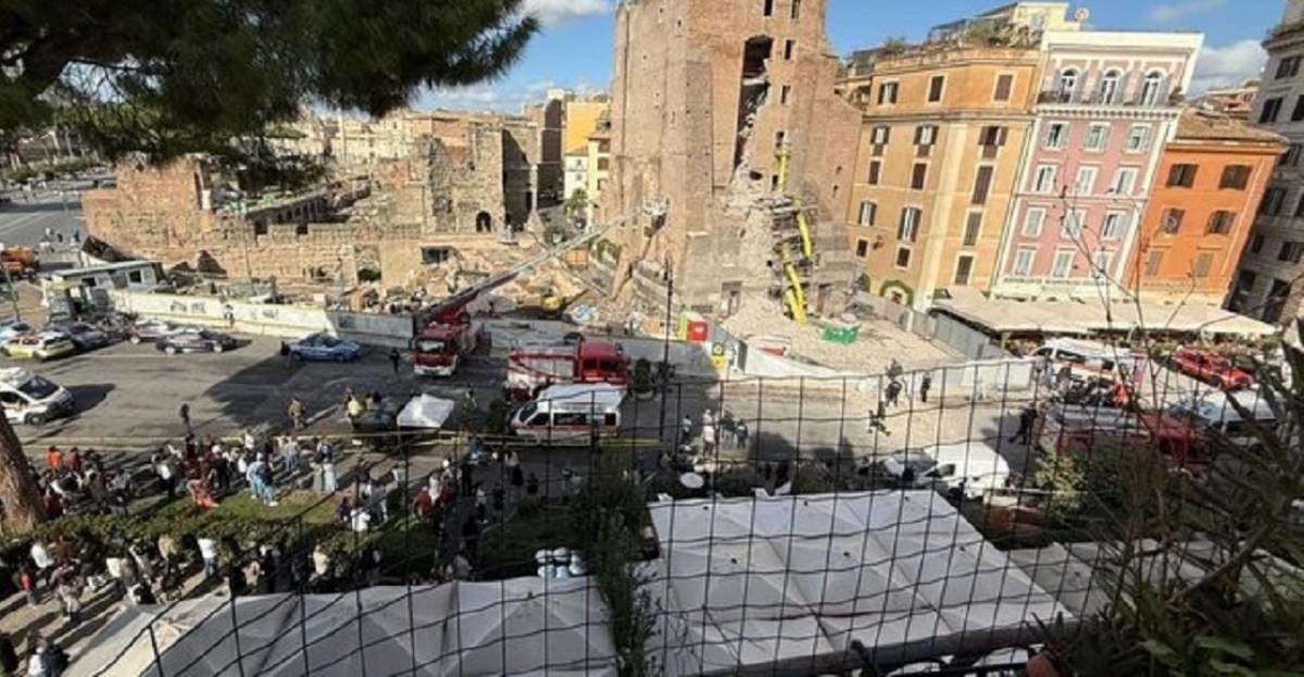 Urušio se srednjovjekovni toranj u Rimu kod Koloseuma