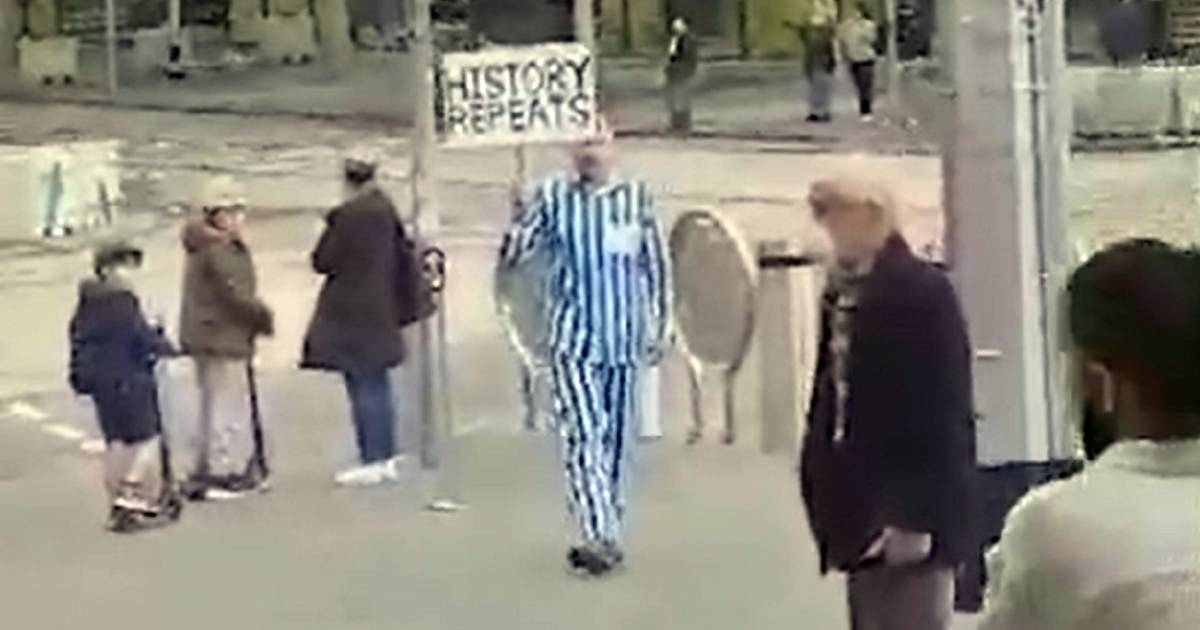 VIDEO Antivakser u Australiji odjenuo se kao zatočenik Auschwitza. Židovka ga napala