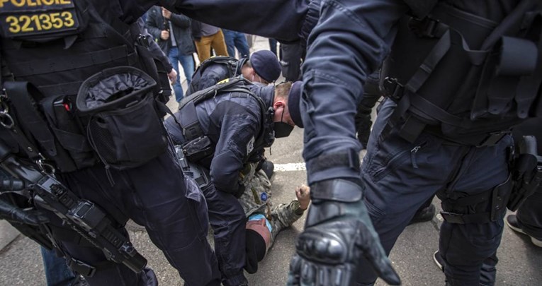 Velika noćna akcija češke policije: Uhićeni ljudi koji rade za Putinove agente