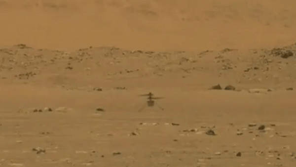 Povijesni trenutak: Helikopter letio iznad površine Marsa, pogledajte snimku