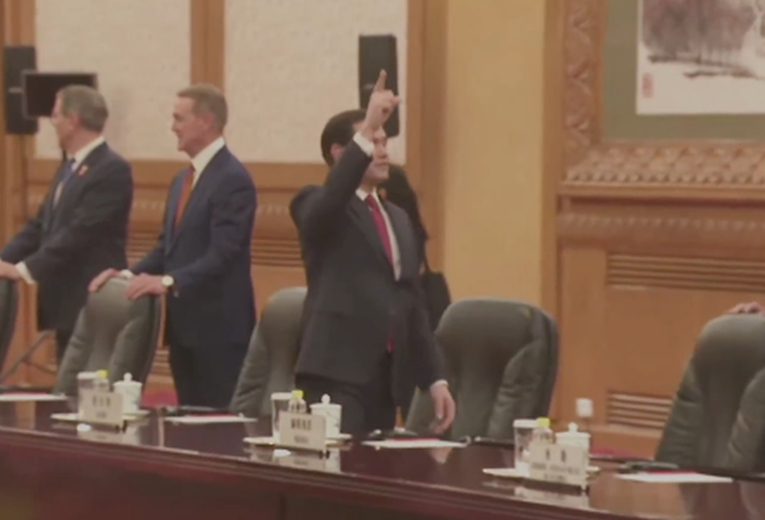 VIDEO Reakcija Rubija na strop u Pekingu postala hit na mrežama